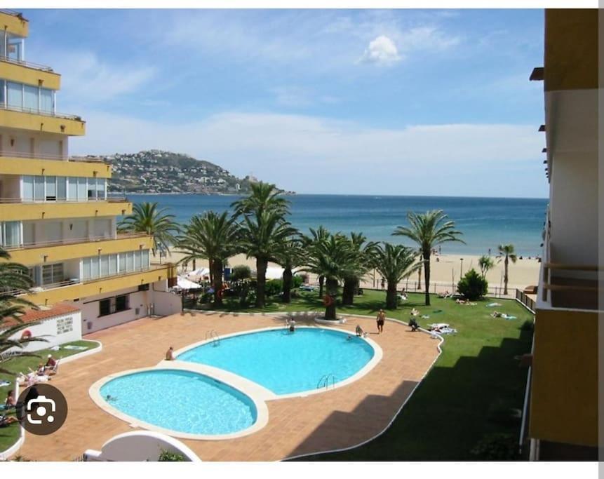 Holiday Center Apartamento Vistas Mar, Acceso Directo Playa Y Piscina Roses Ngoại thất bức ảnh
