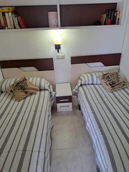 Holiday Center Apartamento Vistas Mar, Acceso Directo Playa Y Piscina Roses Ngoại thất bức ảnh